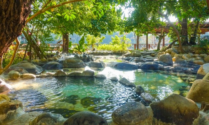 石湯溫泉