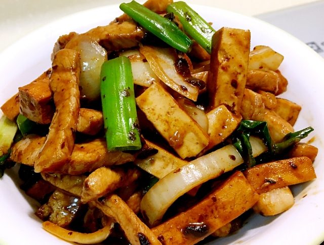 洋蔥炒豆干