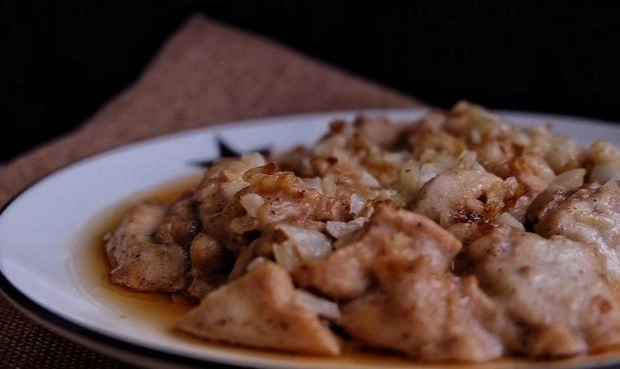 蒜蓉雞腿料理