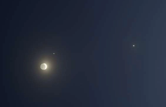 月亮金星合相